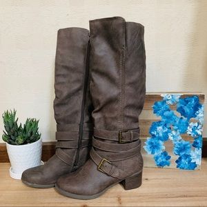 Fall Buckle Zip-Up Boots